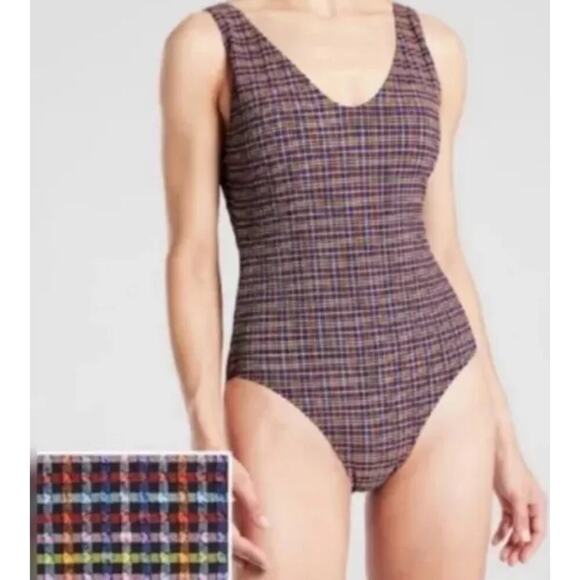 Athleta Seersucker One Piece Swimsuit Women’s Size SM stretch swim wear V-back - Picture 1 of 6